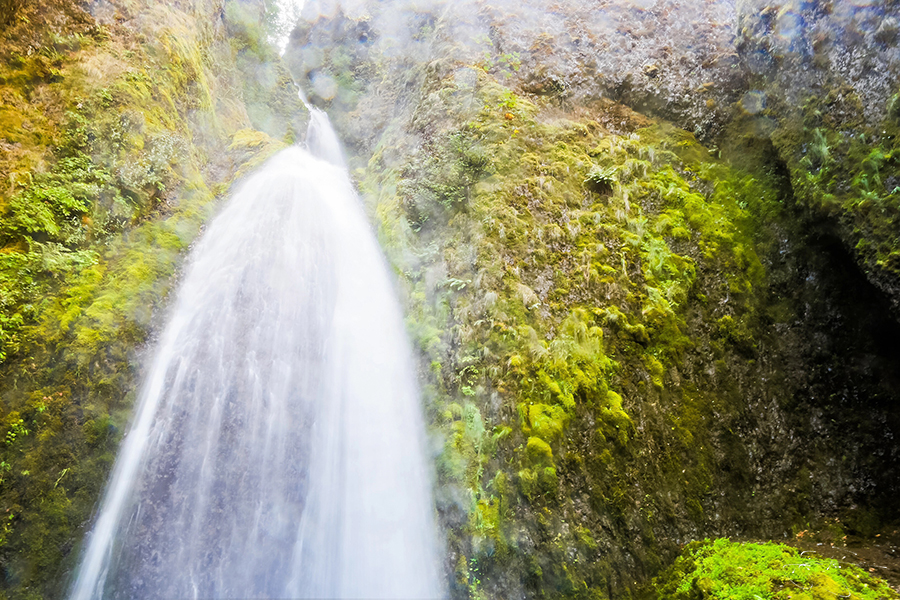 Wakeena waterfall in Oregon